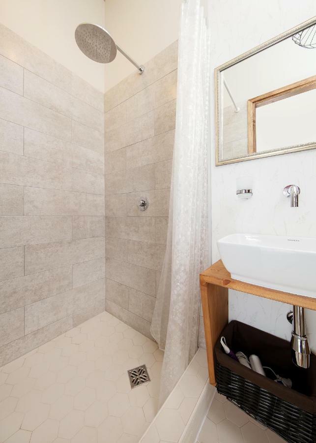 Cute Apartment, Next To Old Town, With Free Parking Tallinn Luaran gambar