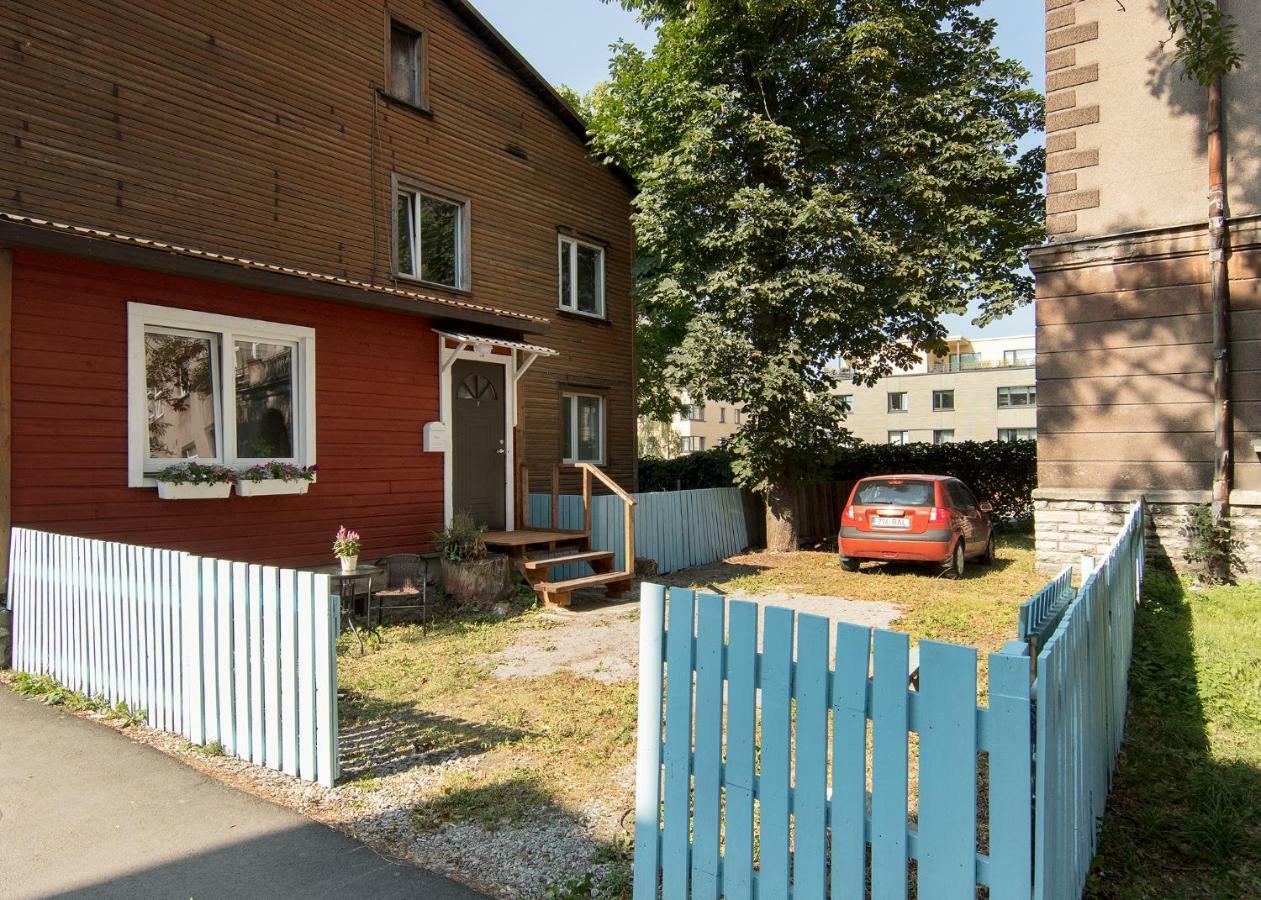 Cute Apartment, Next To Old Town, With Free Parking Tallinn Luaran gambar